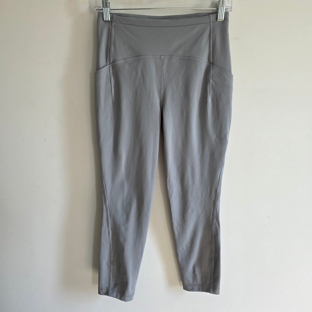 Lululemon Womens Fast and Free Crop Leggings Size 6 Gray Mid Rise Nulux Pockets